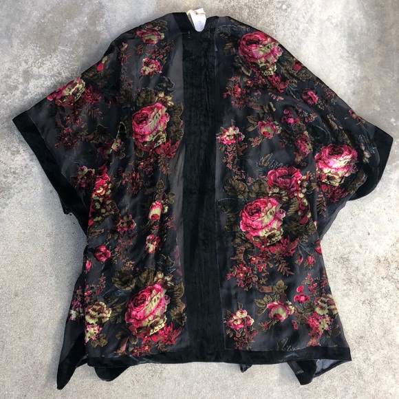 Woven Heart Tops - Woven Heart Velvet Floral Kimono - Short Sleeve